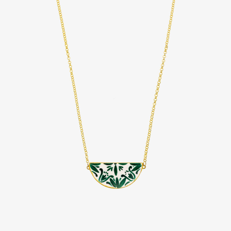 Necklace with green and gold half-moon majolica